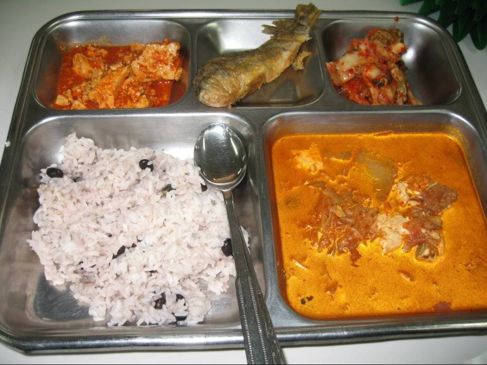 솔직히 30초면 다 먹을 수 있다 vs 불가능 | 인스티즈