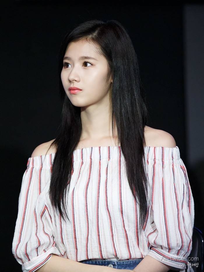 개인적으로 제일 좋아하는 트와이스 멤버.gif | 인스티즈