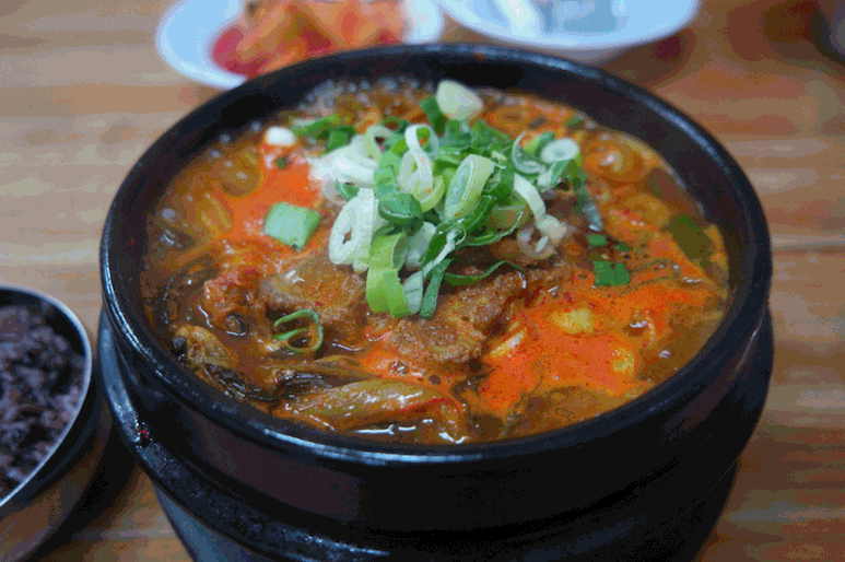 뼈다귀해장국 먹을 때 공감 | 인스티즈