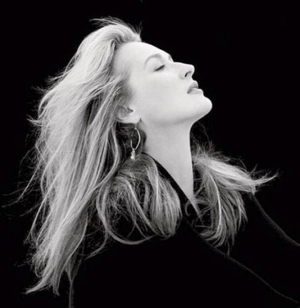 골든 글로브에서 평생 공로상을 수상한 배우 메릴 스트립의 감동적인 수상소감.jpgif | 인스티즈