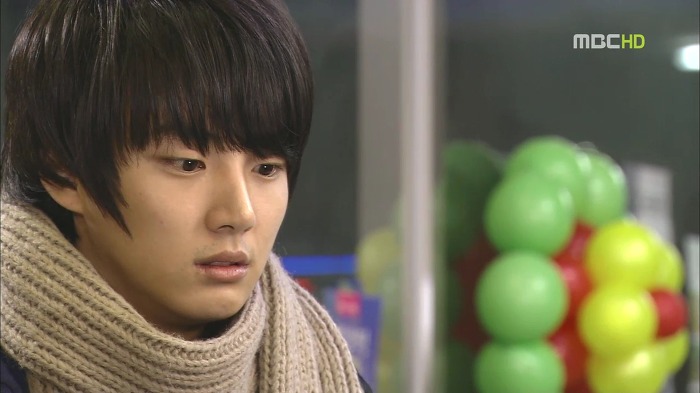 [지붕뚫고하이킥] 해줄 수 있는게 이거 밖에 없어서(준혁이 생일).jpg | 인스티즈