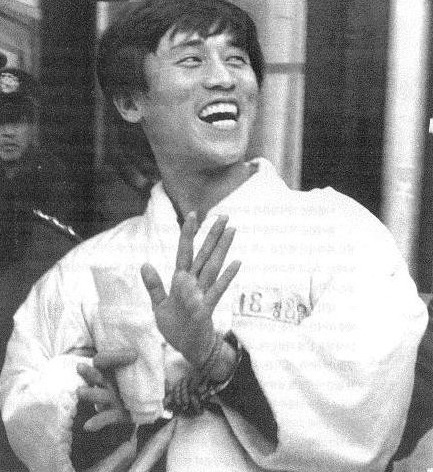 판사들도 돌려봤다는 26살 유시민이 쓴 항소이유서 | 인스티즈