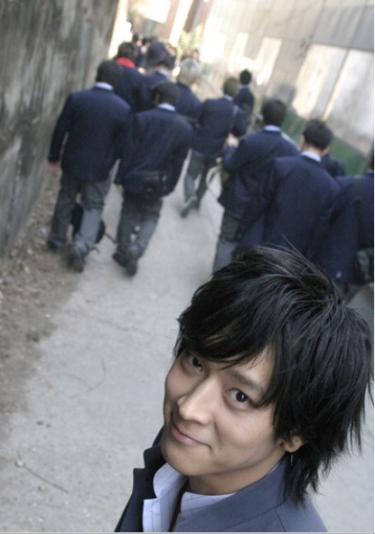 대학생인 내가 너무 좋다며 쫓아다니는 고딩... | 인스티즈