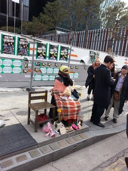  설날에 아재주제에 광화문에서 소녀만난게 자랑.jarang | 인스티즈