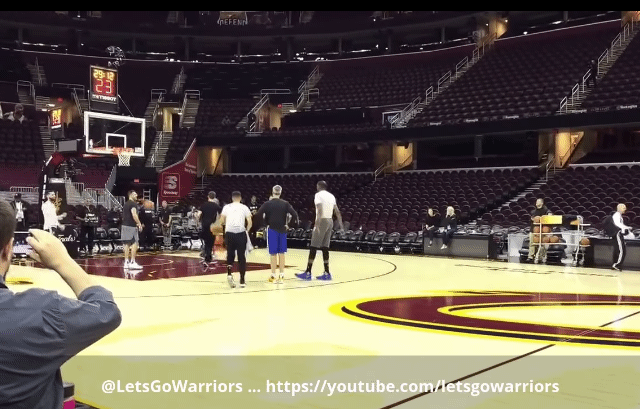 르브론 따라하는 커리?.gif | 인스티즈