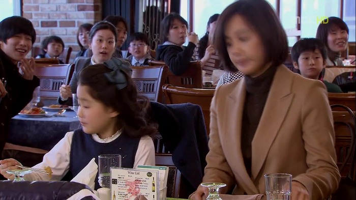 [지붕뚫고하이킥] 신애의 12층식탑.jpg | 인스티즈