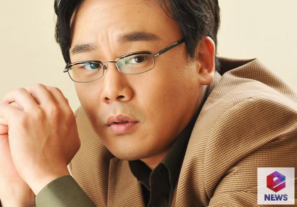 소름돋게 닮은 배우 2명 | 인스티즈