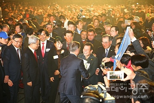 문재인 광주 기사사진 | 인스티즈