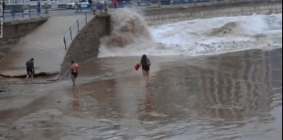 자연을 우습게 본 여성의 최후~ | 인스티즈