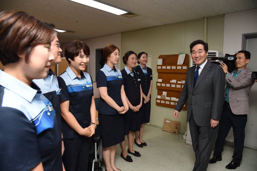 열일하는 이낙연 총리 | 인스티즈