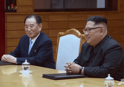 문재인 대통령 보면 웃음이 나와.gif | 인스티즈