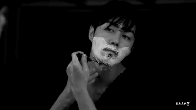 면도 움짤의 레전드라고 불리는 두 남배우.gif | 인스티즈