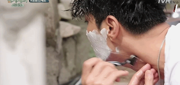 면도 움짤의 레전드라고 불리는 두 남배우.gif | 인스티즈