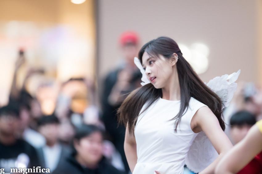 레전드 찍은 쯔위..jpg | 인스티즈