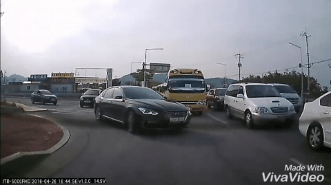 ??? : 바보들ㅋ 이쪽으로 가면 빠른데ㅋ | 인스티즈