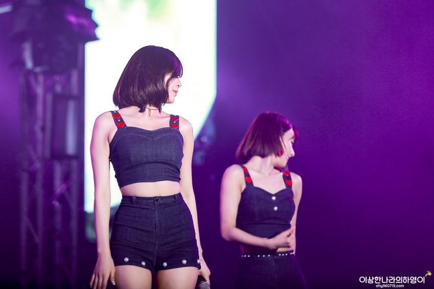 잠이 안와서 하영이 공연사진 몇개만.jpg | 인스티즈