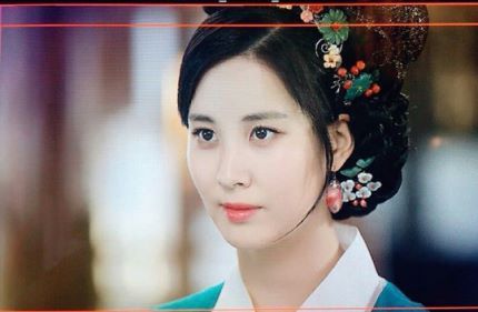 아이유가 찍어준 서현 | 인스티즈