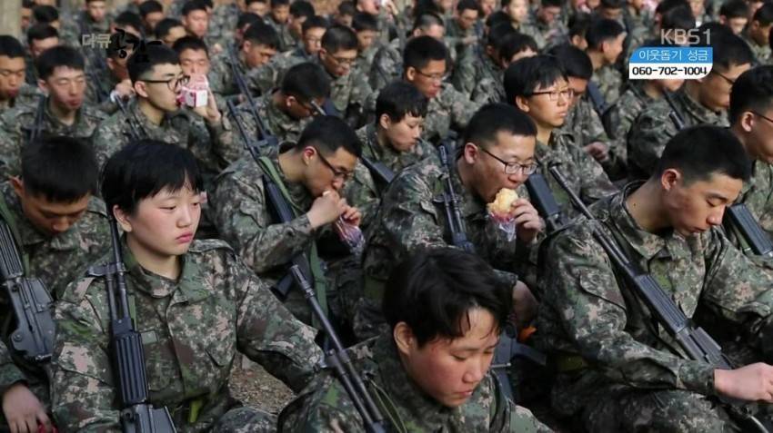 사관학교.. 군계일학 외국인.......JPG | 인스티즈