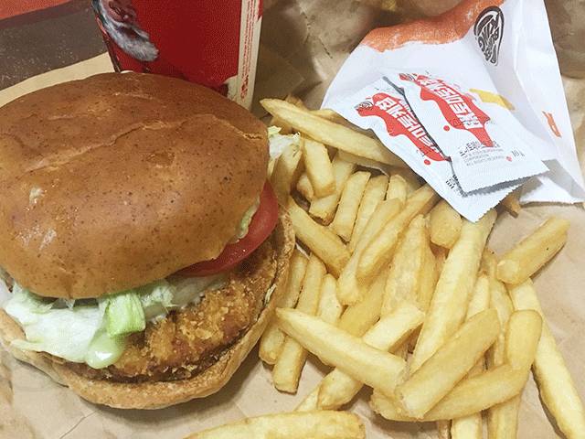 버거샌드 고민시대! 서브웨이 이삭토스트 맘스터치 버거킹 맥도날드 롯데리아 gifjpg | 인스티즈