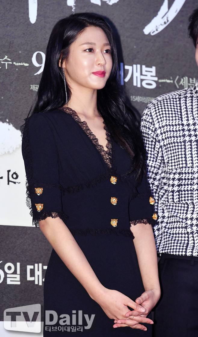 오늘자 설현ㄷㄷㄷㄷ | 인스티즈