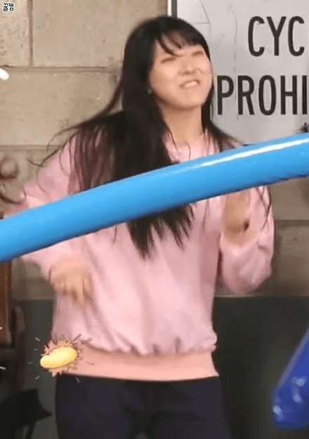 수현아 다 날려버려!!.gif(데이터 주의) | 인스티즈