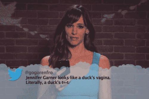 자기 악플 직접 읽는 연예인들.gif | 인스티즈