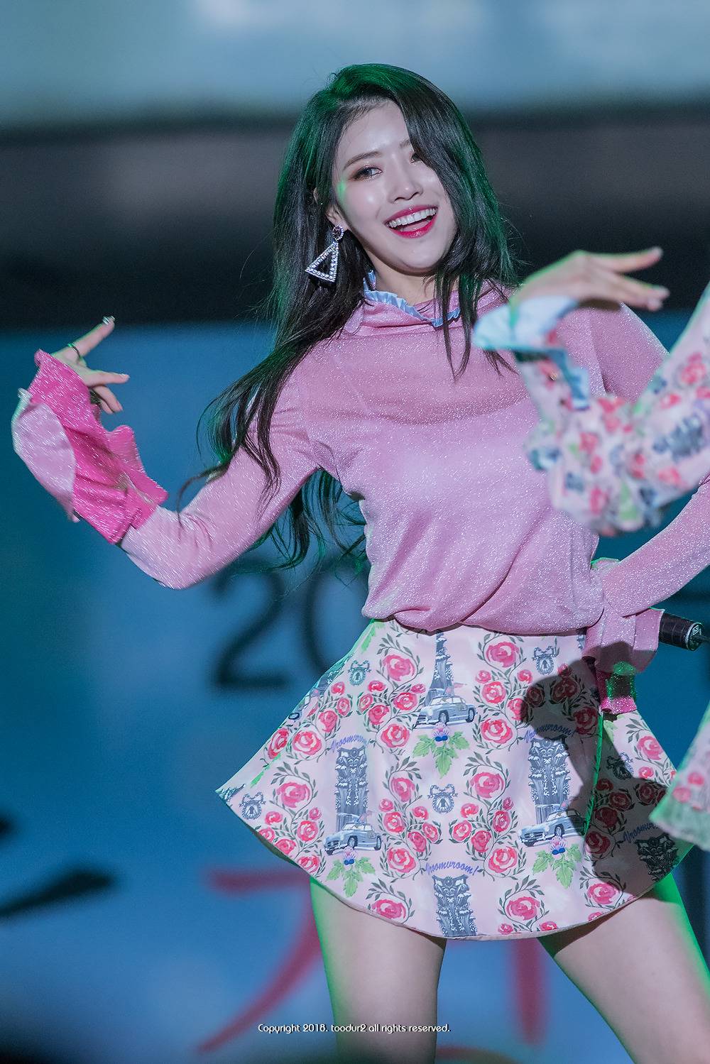  러블리즈 미주...핑크...꽃무늬... | 인스티즈