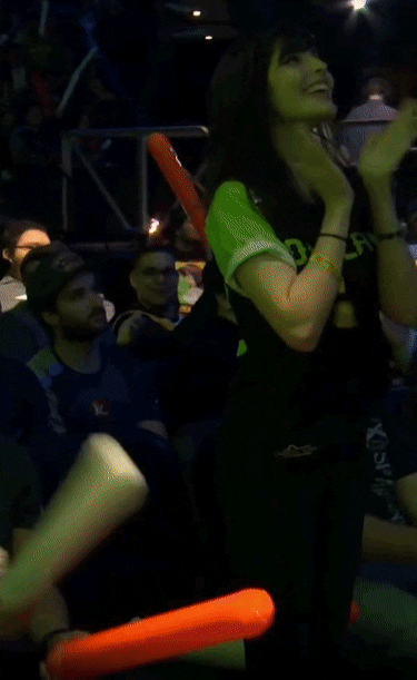 오버워치 리그 응원녀.GIF | 인스티즈