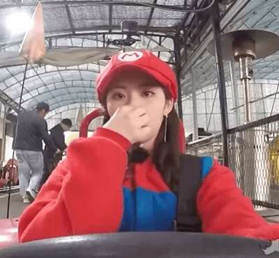 카트 타는 프로미스나인.gif | 인스티즈