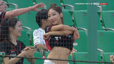 치어리더 김다인 ㄷㄷ.gif | 인스티즈