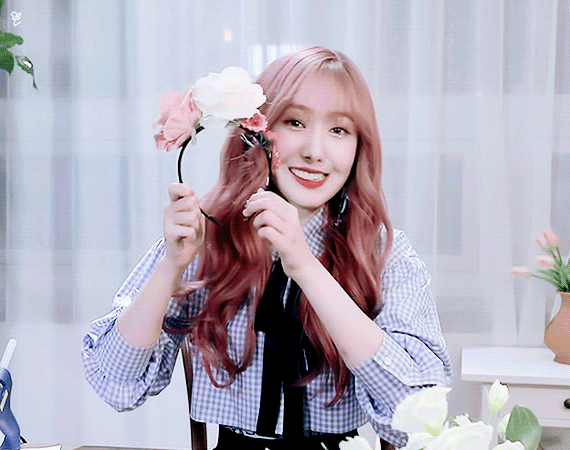 날씨가 너무 좋아서 쓰는 여자친구 신비.jpg.gif | 인스티즈