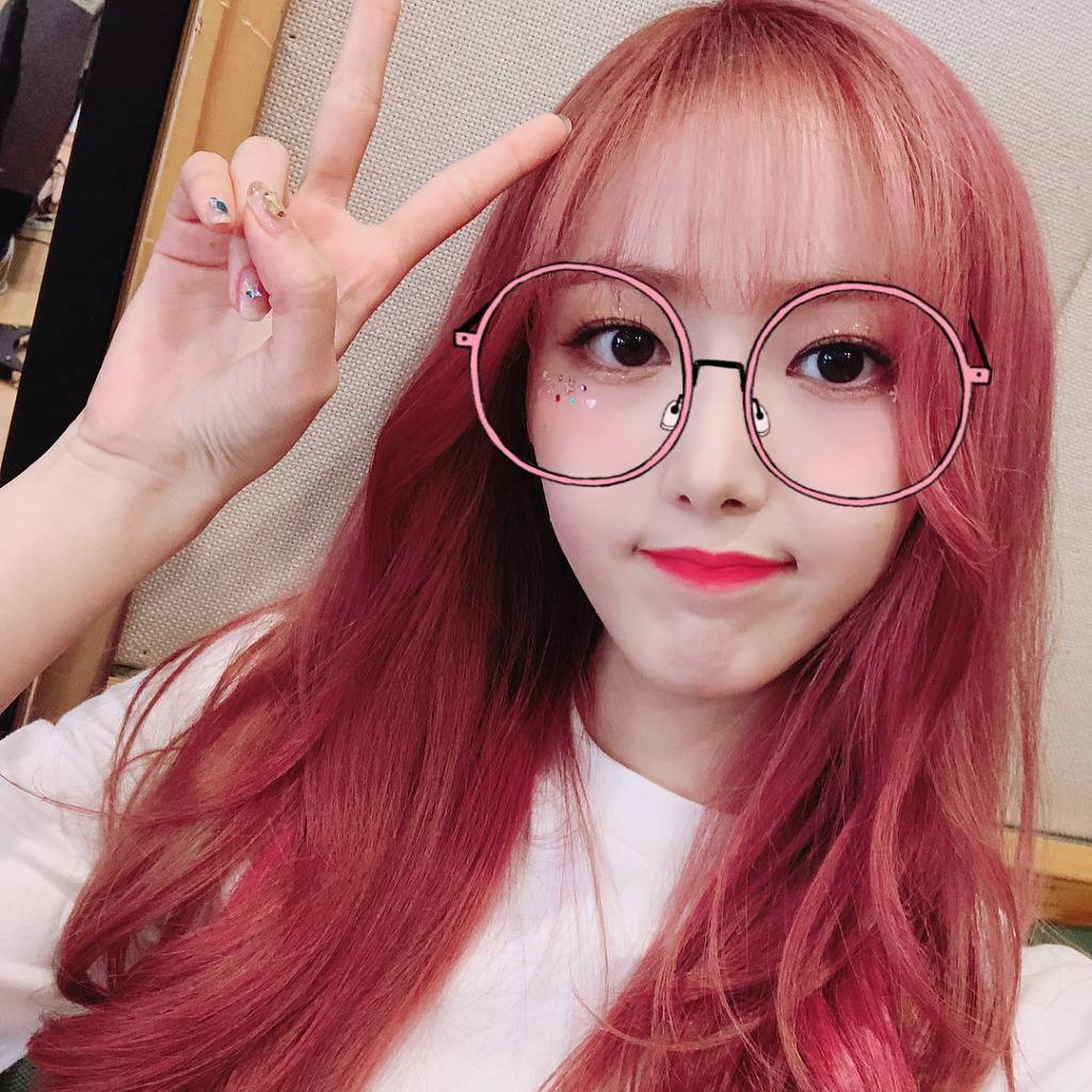 날씨가 너무 좋아서 쓰는 여자친구 신비.jpg.gif | 인스티즈