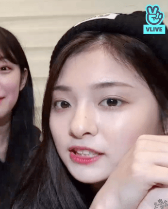 프로미스나인 이나경.gif | 인스티즈