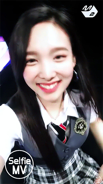 셀피뮤비 나여니 | 인스티즈