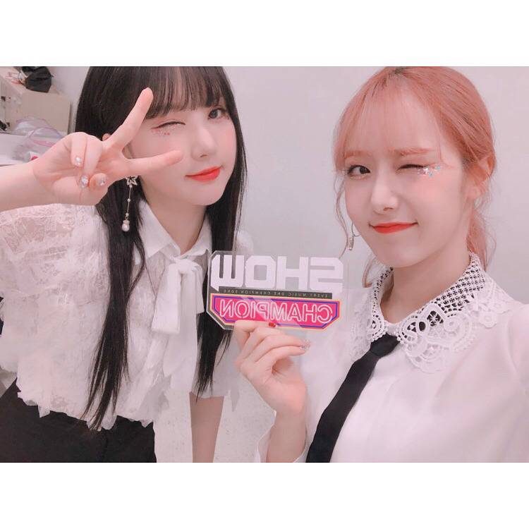 날씨가 너무 좋아서 쓰는 여자친구 신비.jpg.gif | 인스티즈