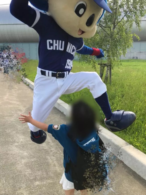 마스코트의 흔한 팬서비스.jpg | 인스티즈