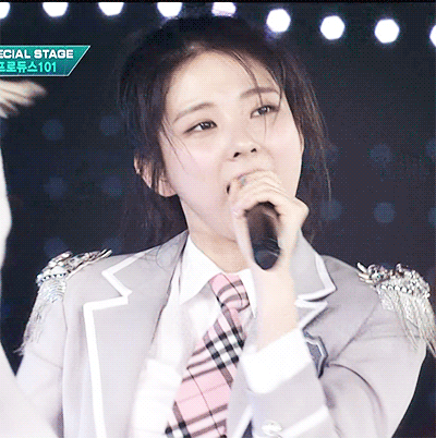 [프로듀스101] 정체를 알 수 없고 행방이 묘연한 의문의 연습생.gif | 인스티즈