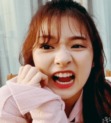 프로미스나인 이나경.gif | 인스티즈