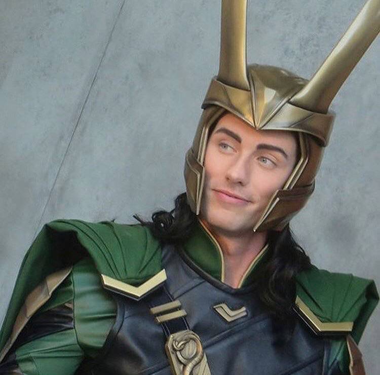 디즈니랜드 닥터스트레인지 & 로키.jpg | 인스티즈