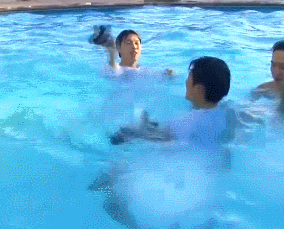 호불호 갈리는 손버릇 . gif | 인스티즈