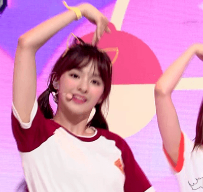 프로미스나인 이나경.gif | 인스티즈