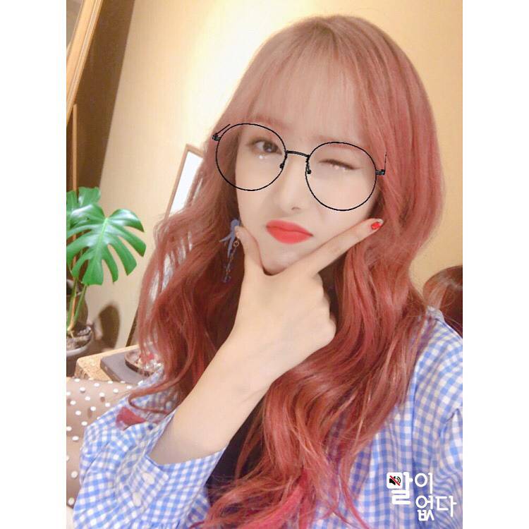 날씨가 너무 좋아서 쓰는 여자친구 신비.jpg.gif | 인스티즈