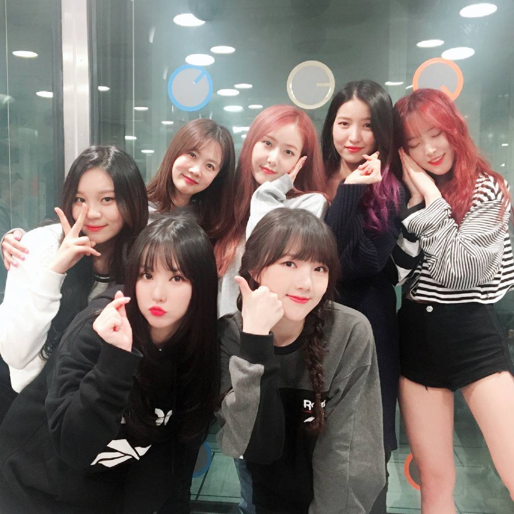 아이스버킷 참여하면 좋겠어서 여자친구.jpg.gif.미모 실화?! | 인스티즈