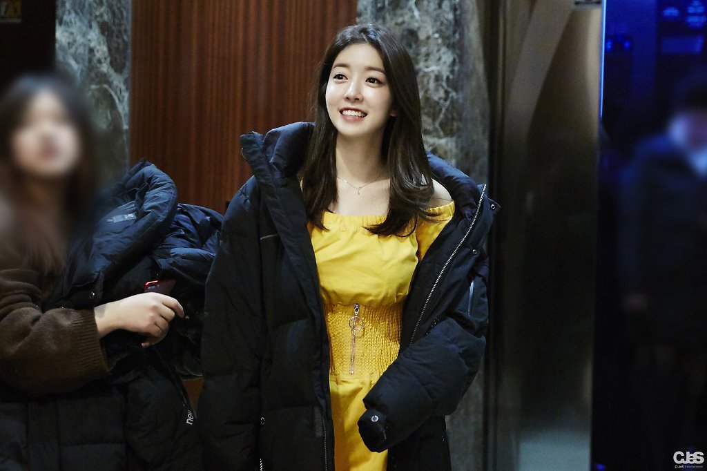 으라차차 와이키키 정인선.jpgif | 인스티즈