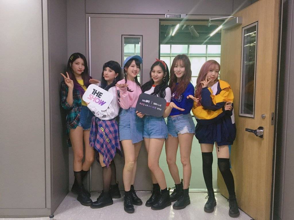 아이스버킷 참여하면 좋겠어서 여자친구.jpg.gif.미모 실화?! | 인스티즈