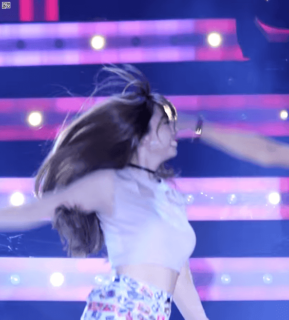 펭귄 펭귄하니까 진짜 펭귄 같아보이는 김소혜 | 인스티즈