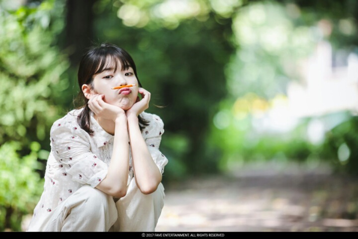 54번째 하루한번 이지은 아이유 | 인스티즈