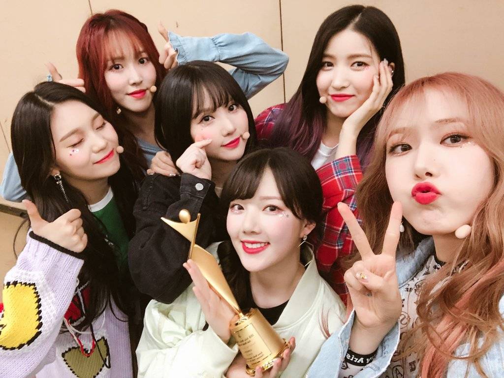 아이스버킷 참여하면 좋겠어서 여자친구.jpg.gif.미모 실화?! | 인스티즈