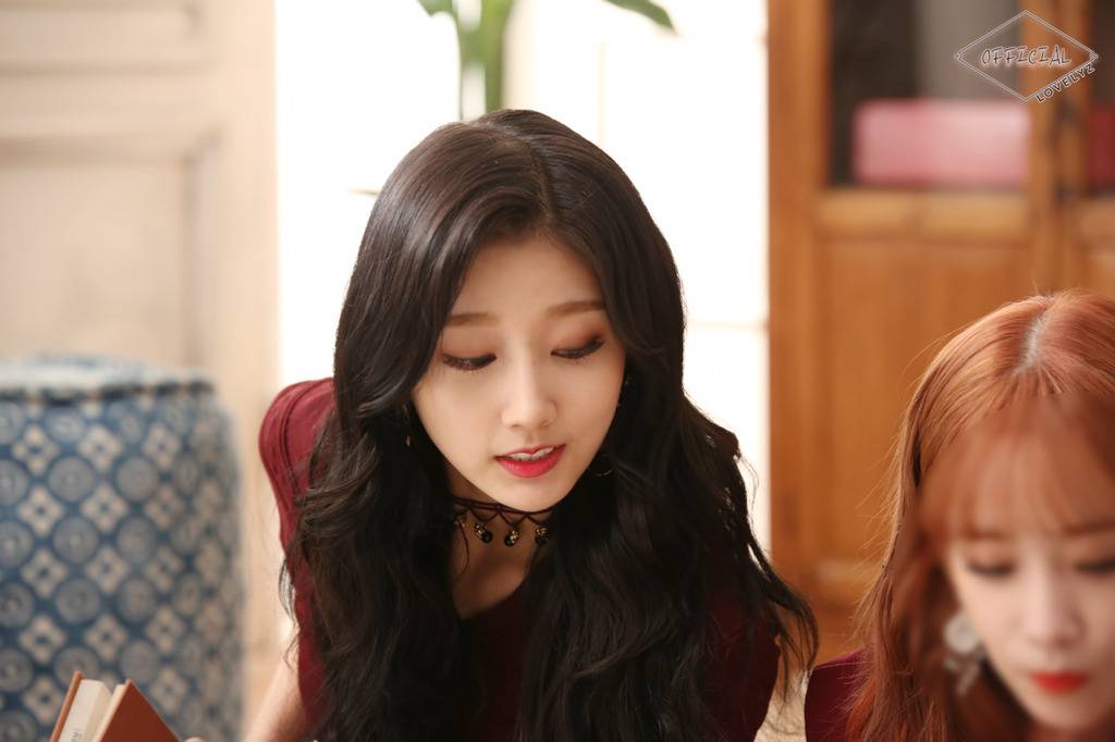 [러블리즈] 폰 용량이 얼마남지 않아서 예인이 | 인스티즈