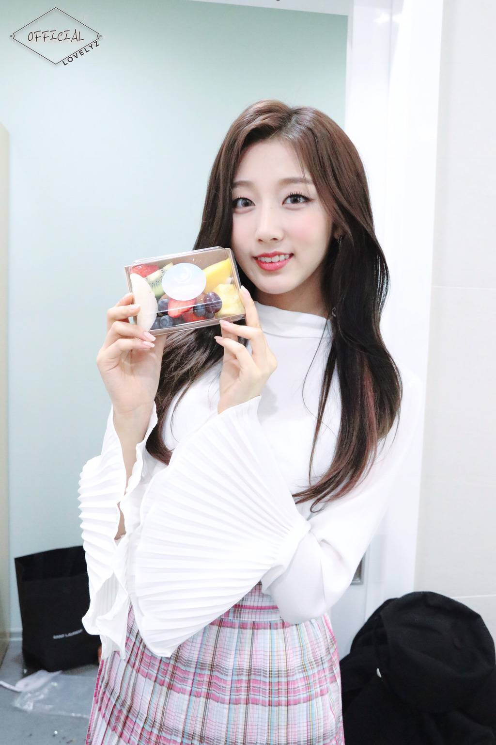 [러블리즈] 퇴근한 뒤에 뭐할지 고민이라서 예인이 | 인스티즈